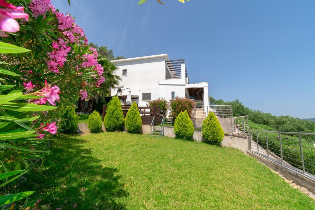 Ionian Pearl Luxury Spa Villa Mesongí Exterior photo