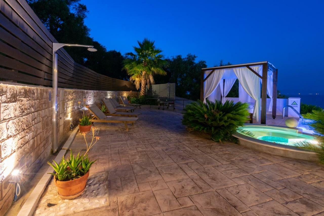 Ionian Pearl Luxury Spa Villa Mesongí Exterior photo